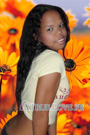 101606 - Lucenara Âge: 22 - Philippines