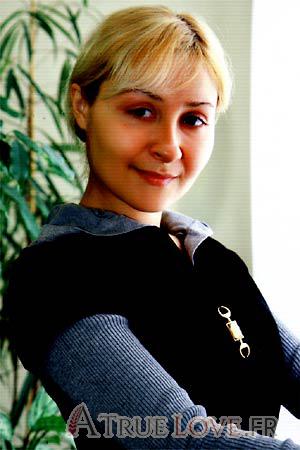 102829 - Victoria Âge: 32 - Russie