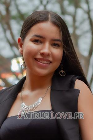 214077 - Laura &Acirc;ge: 21 - Colombie