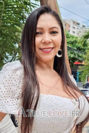 214329 - Shirley &Acirc;ge: 46 - Colombie