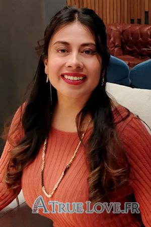 Ladies of P&eacute;rou