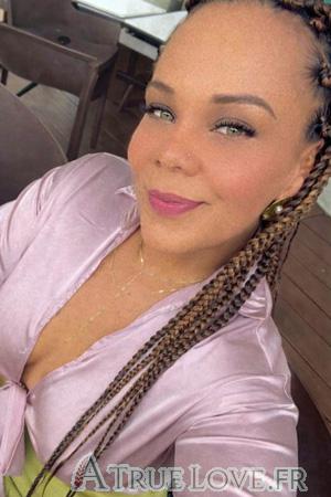 228383 - Stephanie &Acirc;ge: 39 - Costa Rica