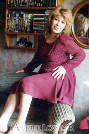 51156 - Elena Âge: 43 - Russie