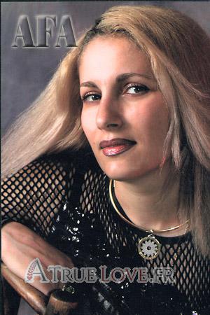 51905 - Anna Âge: 35 - Russie