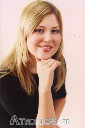 51954 - Ekaterina Âge: 29 - Russie