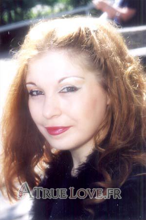 52027 - Ekaterina Âge: 38 - Russie