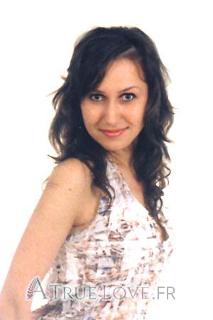 52363 - Anzhelika Âge: 26 - Russie