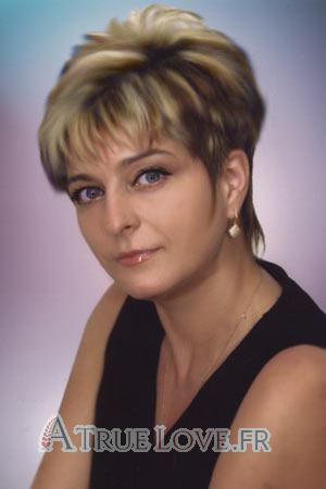 52484 - Zhana Âge: 43 - Lettonie