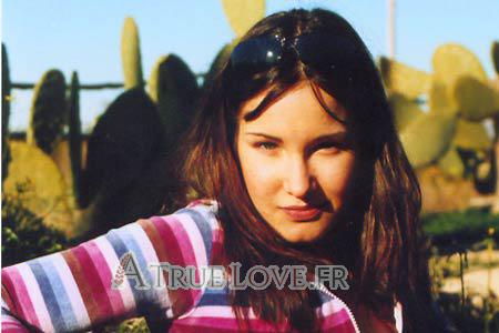 53713 - Sonia &Acirc;ge: 25 - Lettonie