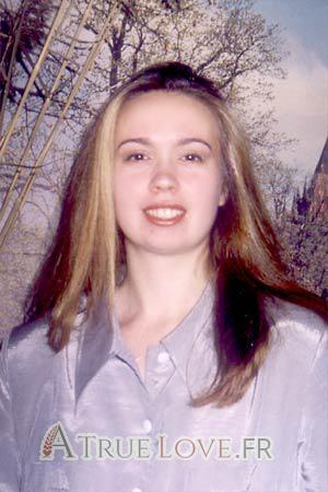 53716 - Anna Âge: 34 - Russie