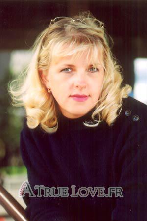 54809 - Aleksandra Âge: 30 - Russie