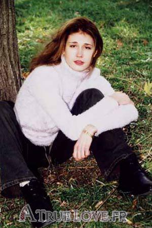 56120 - Mariya Âge: 19 - Ukraine