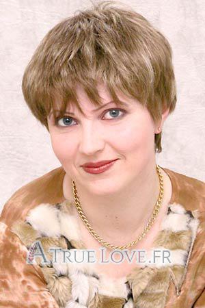 57818 - Valentina Âge: 33 - Russie