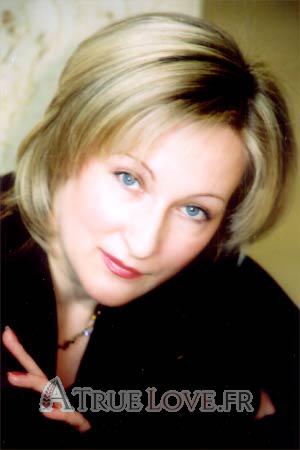 58786 - Elena Âge: 42 - Russie