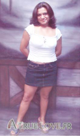 60422 - Lisbeth Âge: 24 - Costa Rica