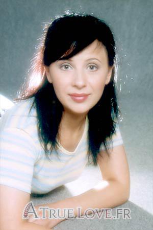 66314 - Svetlana Âge: 32 - Russie