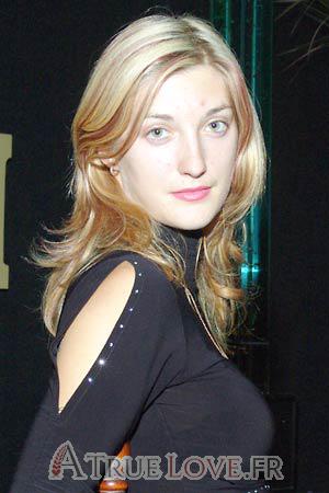 67402 - Irina Âge: 25 - Ukraine