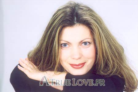 70327 - Irina Âge: 42 - Russie