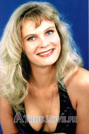 71041 - Elena Âge: 34 - Russie