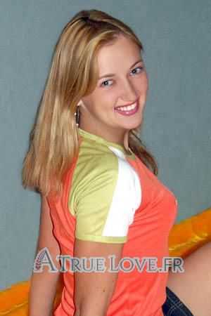 72620 - Irina Âge: 25 - Ukraine