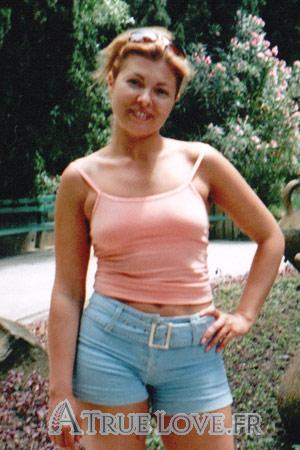 73073 - Irina Âge: 34 - Russie