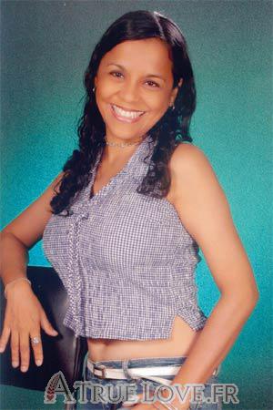 73089 - Rosa Maria Âge: 37 - Colombie