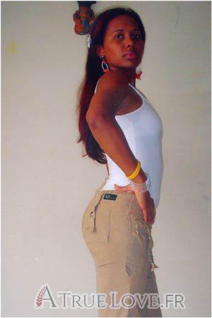 73537 - Yusney Âge: 32 - Colombie