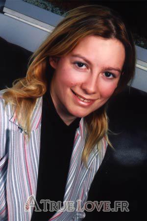 74692 - Evgenia Âge: 30 - Russie