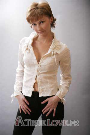 74805 - Yulia Âge: 34 - Russie