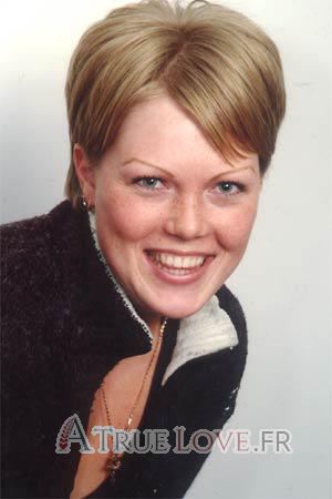 76370 - Anastasia Âge: 22 - Russie