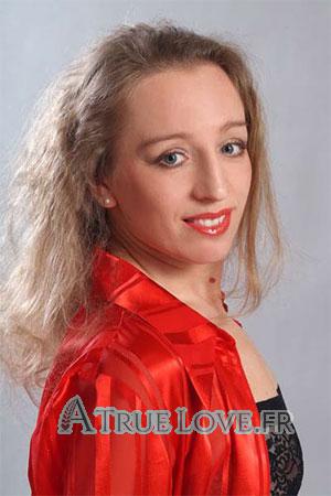 79782 - Oksana Âge: 43 - Russie