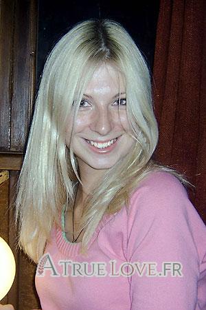 80429 - Elena Âge: 26 - Russie