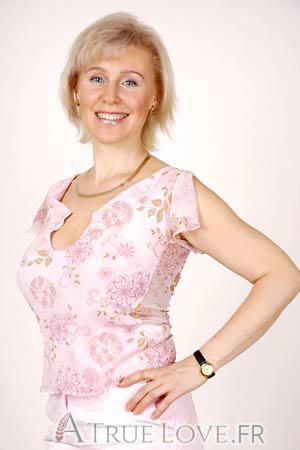 80608 - Victoria Âge: 47 - Ukraine