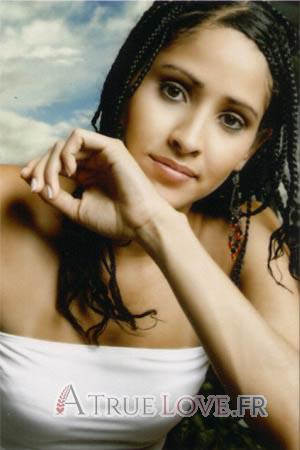 81548 - Juliana Âge: 29 - Colombie