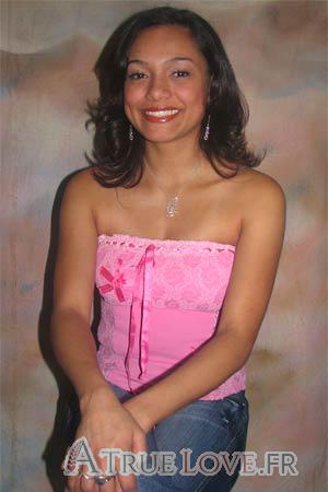 90110 - Diana Cristina Âge: 30 - Colombie