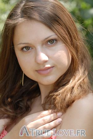 96679 - Elena Âge: 25 - Ukraine