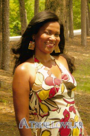 98236 - Nancy Âge: 40 - Colombie